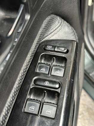 VOLKSWAGEN GOLF 2.0 MI 8V GASOLINA 4P MANUAL
